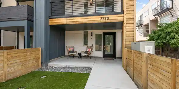 2790 W 25th Avenue