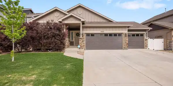 5225 Carmon Drive