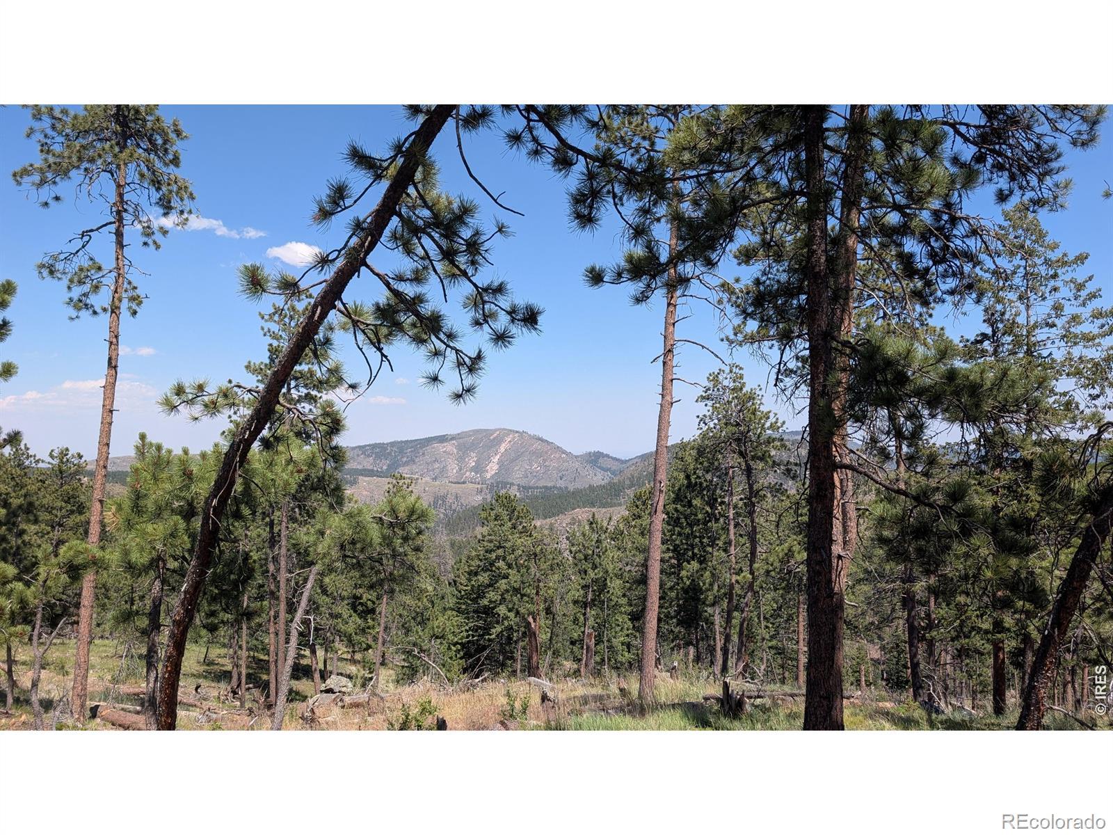 Image 1: Views of surrounding mountains
