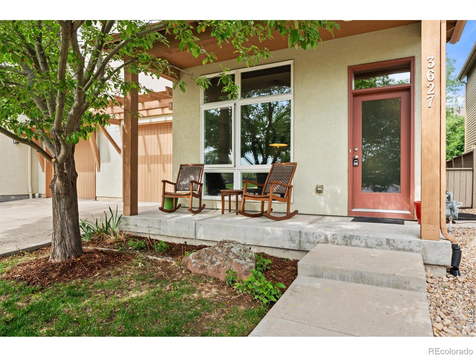 Image 3: Front covered porch Image 3: Front covered porch