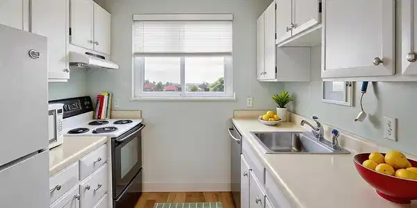 Image 2: virtual staging kitchen, bright and sunny! Image 2: virtual staging kitchen, bright and sunny!