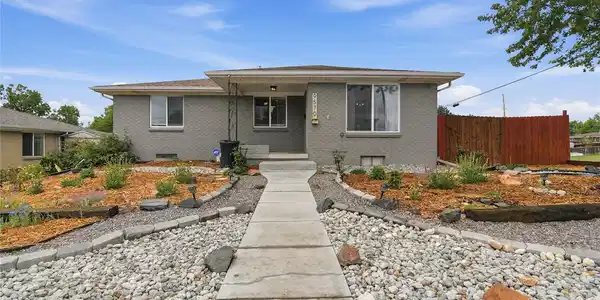 9570 W 54th Place