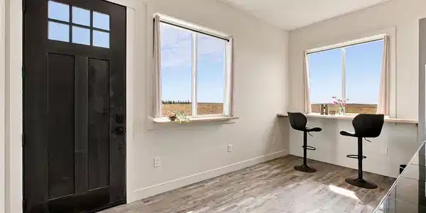 Image 4: South Unit:  1 bed/1 bath 855 sf