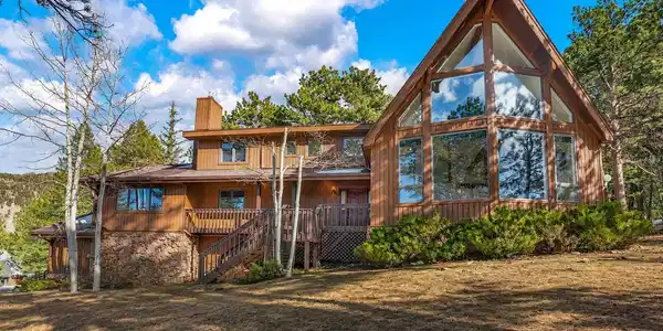 3202 Thunder Mountain Lane
