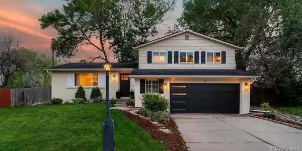 1649 Gillette Court