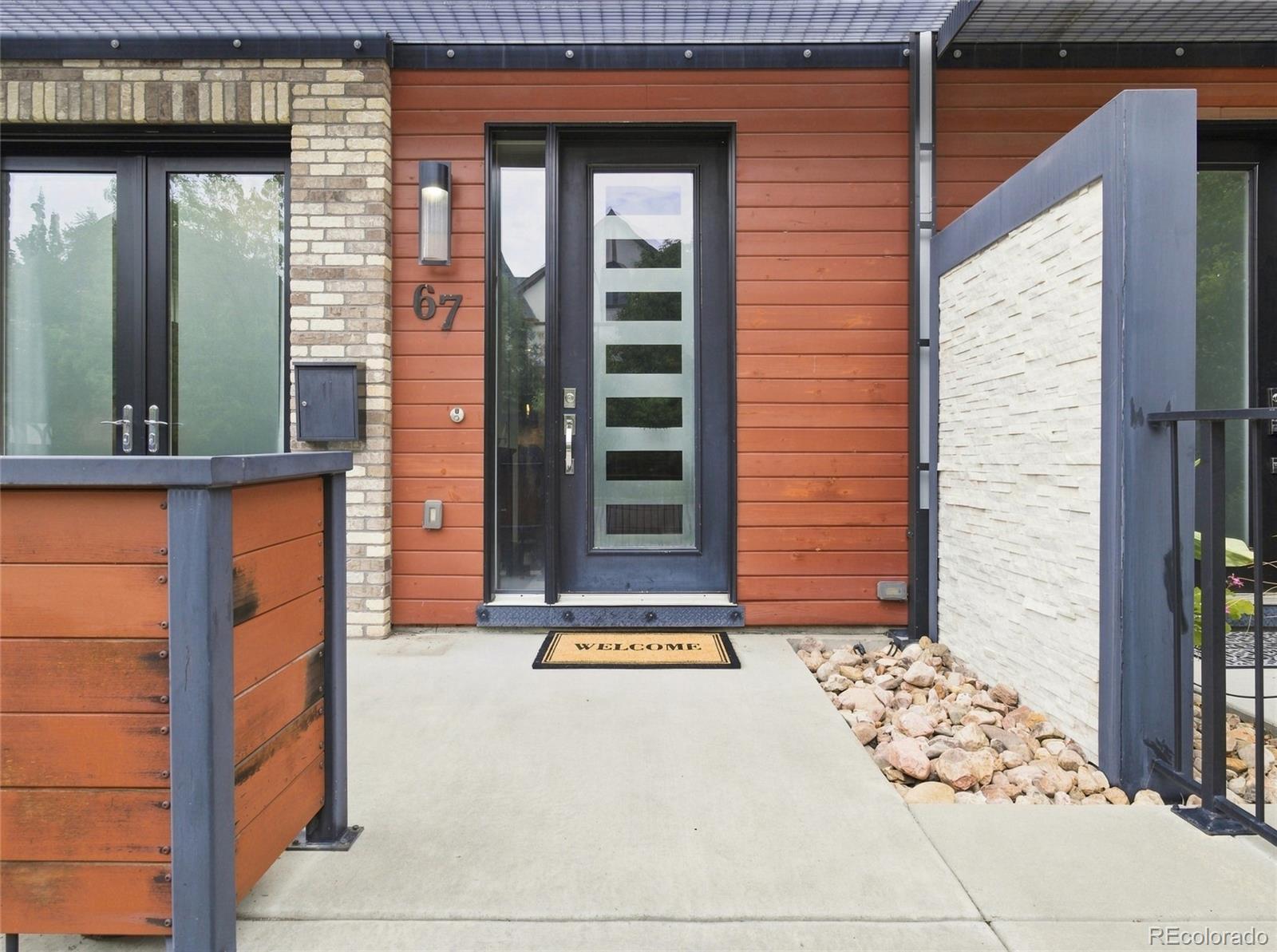 Image 3: Welcoming front porch with easy access to your front patio! Image 3: Welcoming front porch with easy access to your front patio!