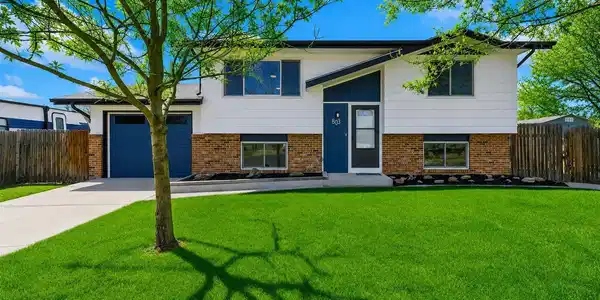 803 Table Mountain Court