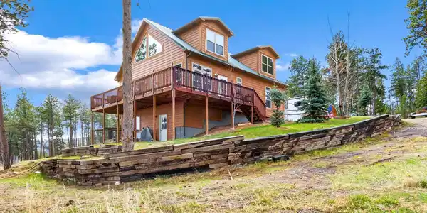 348 La Escena Drive
