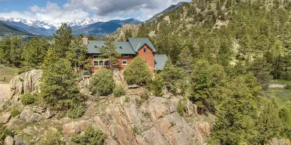 1264 Range View Road