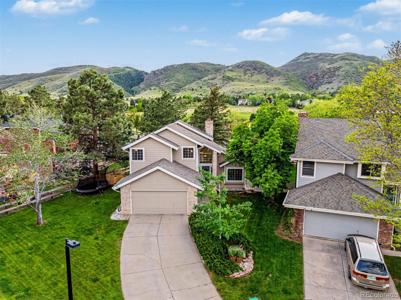 33 Tecoma Circle