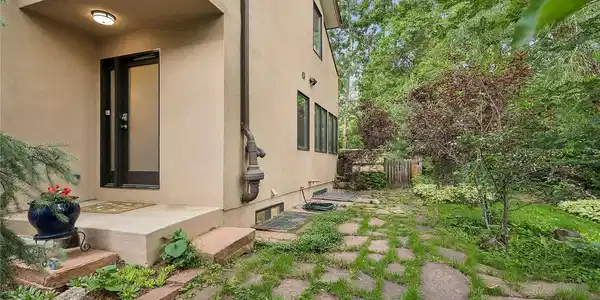 299 Spruce Court