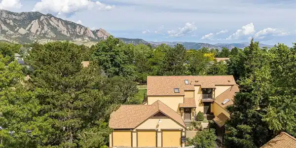 3825 Telluride Place