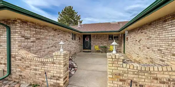 Image 3: Front patio Image 3: Front patio