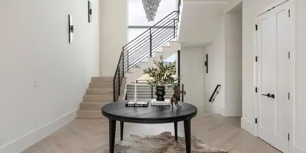 Image 3: Formal entry