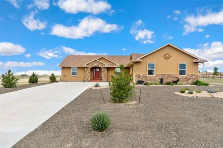 1117 N Arrowweed Lane