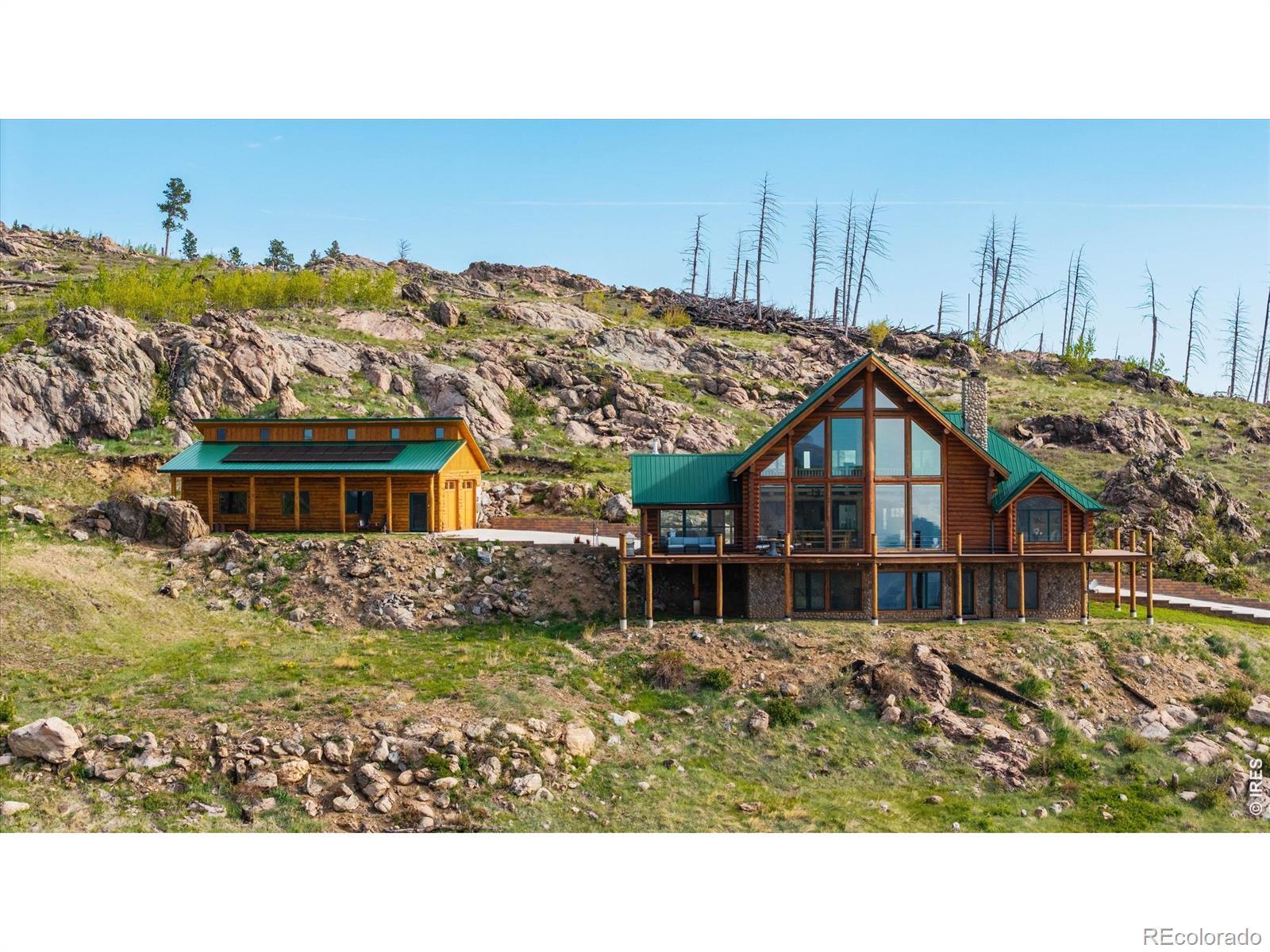 Image 1: Elegant Log Home in the Colorado Foothills Image 1: Elegant Log Home in the Colorado Foothills