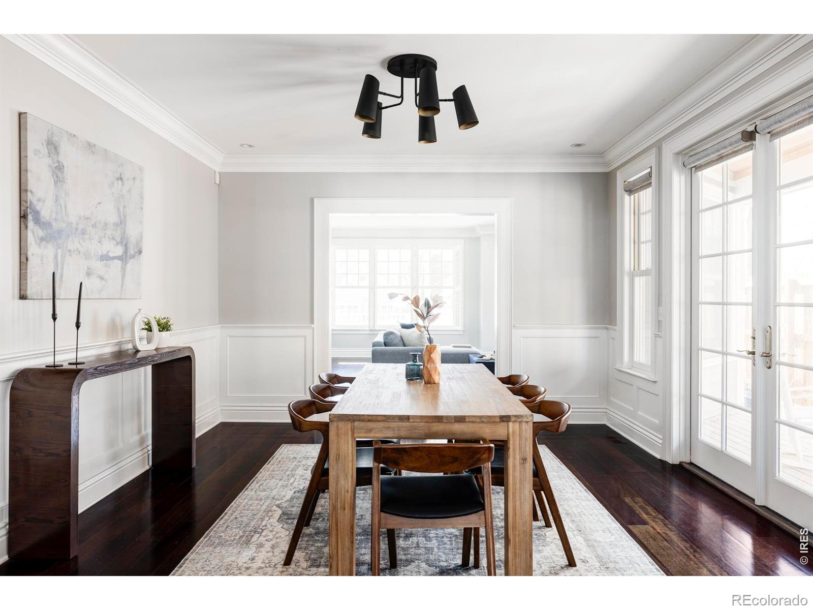 Image 4: The dining room comfortably accommodates long dinners and full tables without feeling oversized. Image 4: The dining room comfortably accommodates long dinners and full tables without feeling oversized.