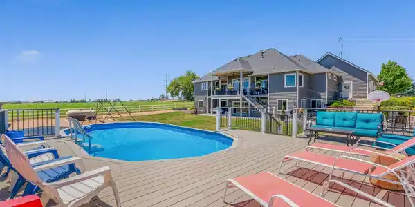 Image 2: Enjoy life at this 2.5 acre LAKE ESTATE! Image 2: Enjoy life at this 2.5 acre LAKE ESTATE!
