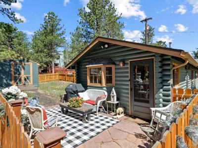 1099 Lexington Lane