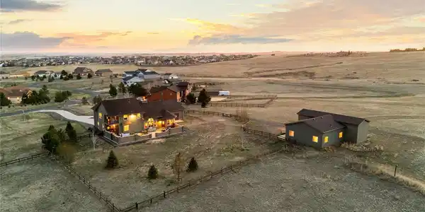41900 Muirfield Loop