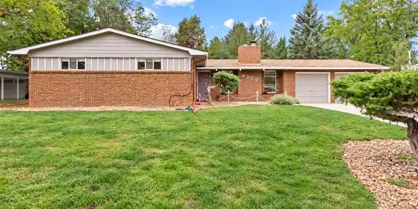 4350 Comanche Drive