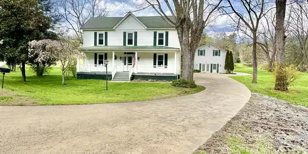 800 E Morris Hill RD