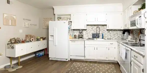Image 2: 1