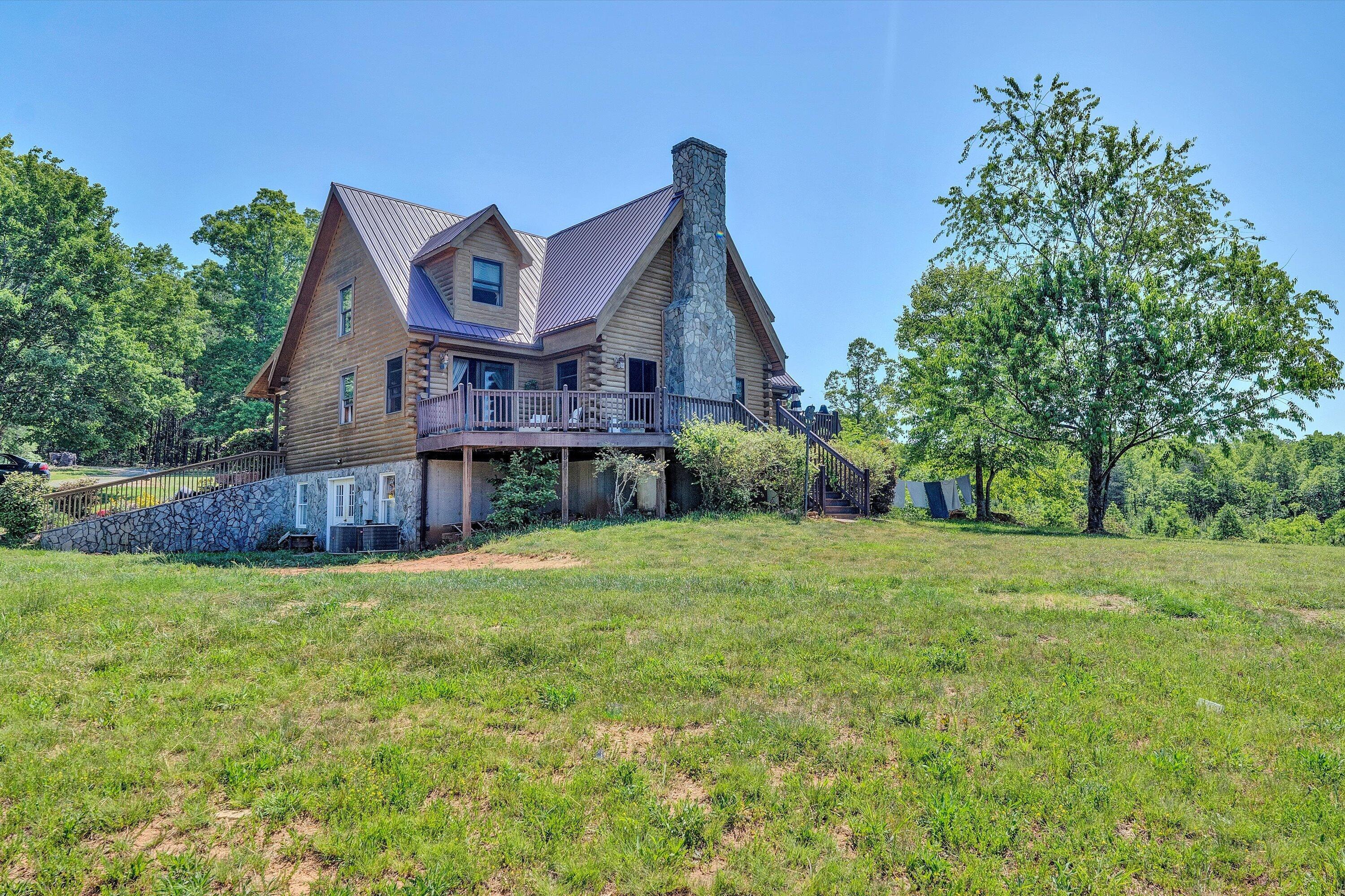 Image 3: Side of House