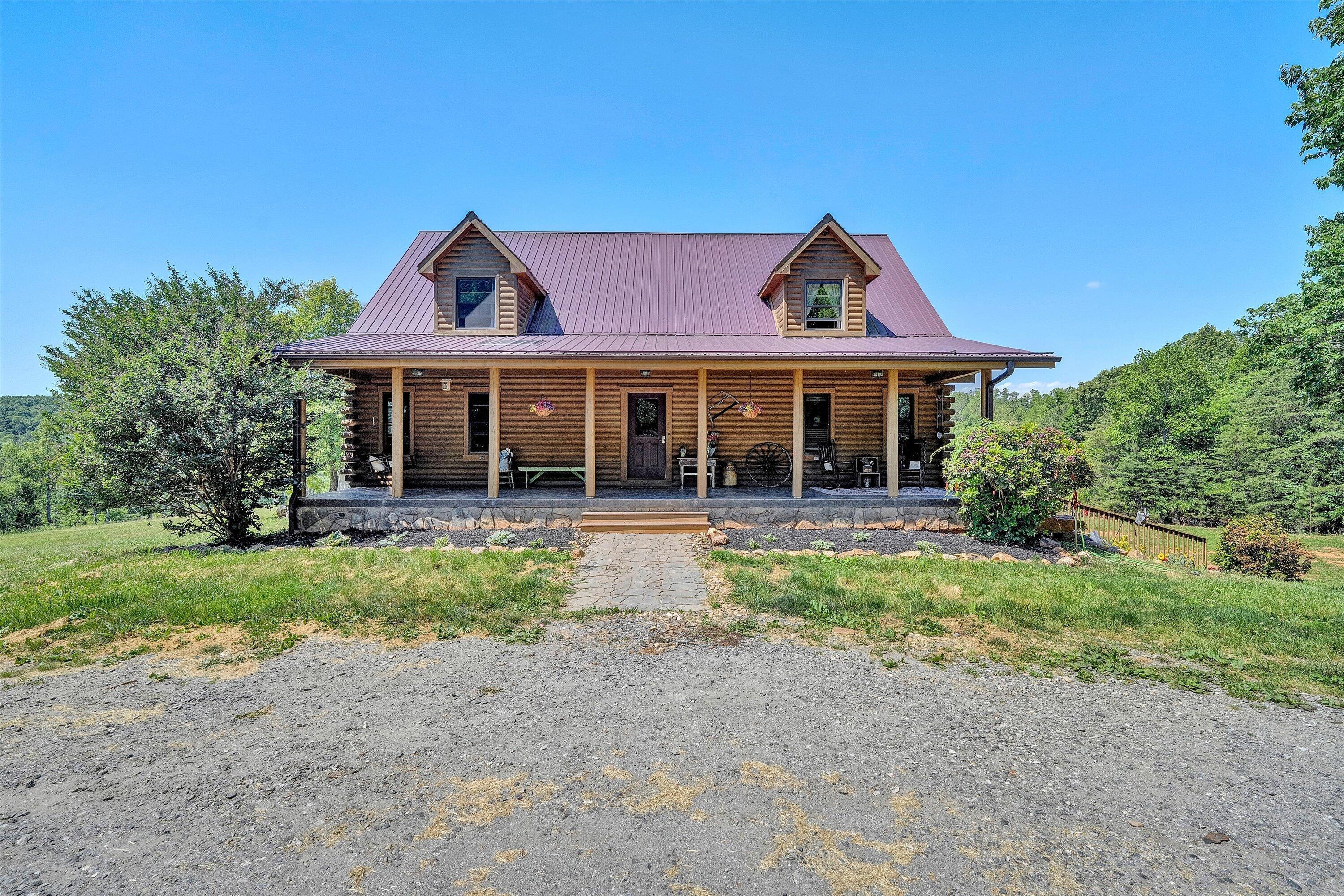 Image 4: Front of House