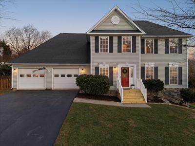 6104 Gardendale CIR