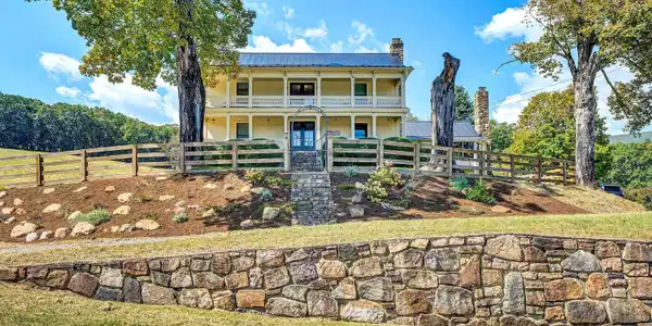 17559 Johns Creek RD
