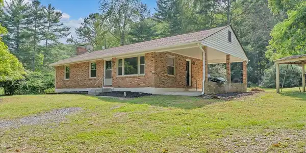 206 Houston Mines RD