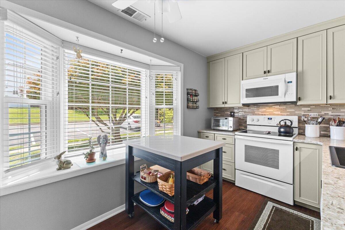 Image 4: 06-4522 Andover Ct-6