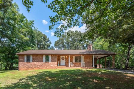 214 Leatherwood PL