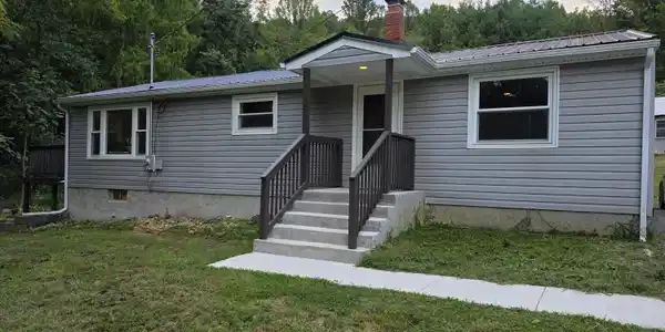 233 Masons Knob RD