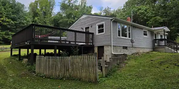 Image 4: Home Exterior Deck