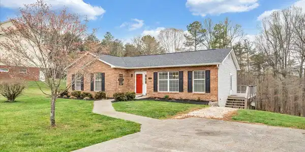 117 Meadow Brook DR