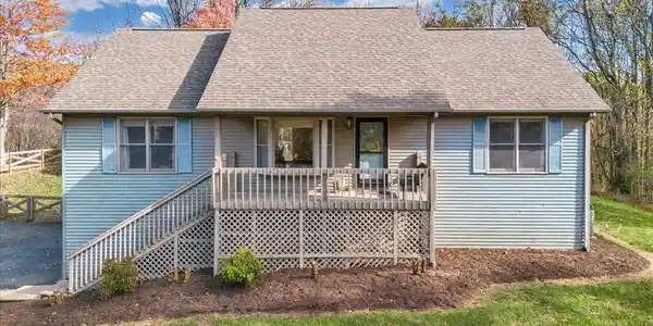 246 White Oak DR