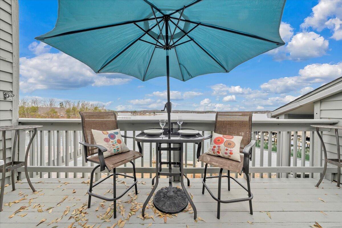 Image 2: 33-MIB01920