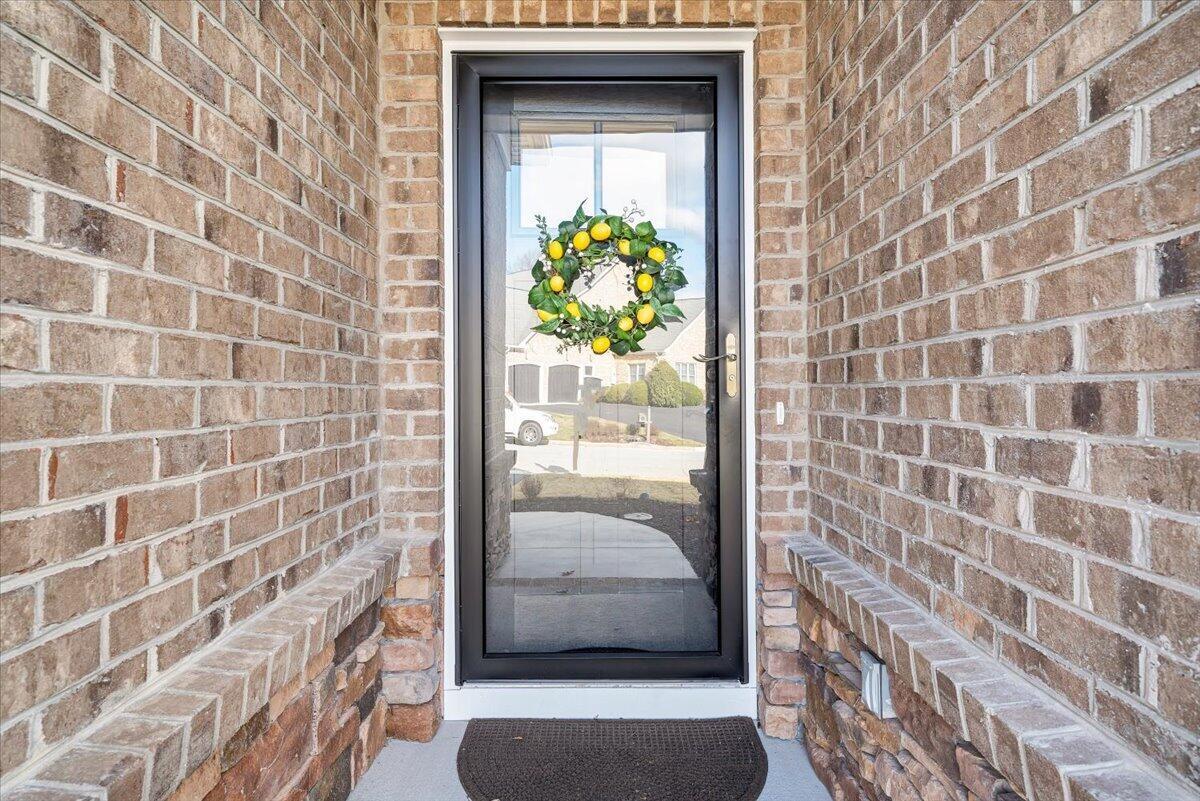 Image 2: 02-MIB01036