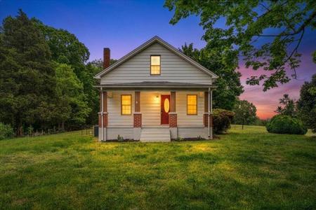 1384 Thaxton Mountain RD