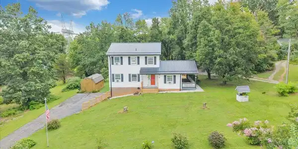 281 Cherokee Hills RD