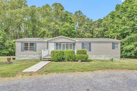 1060 Lynch RD