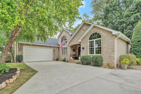 3816 Derby DR