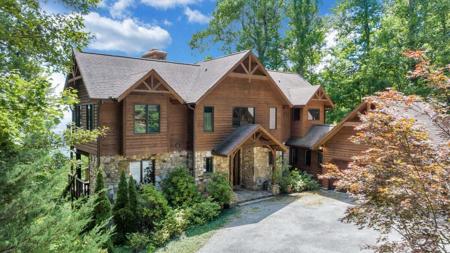 490 Lookout Ridge LN
