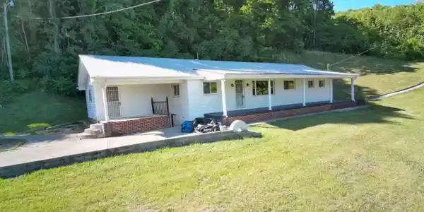 415 Stockpen Mountain RD