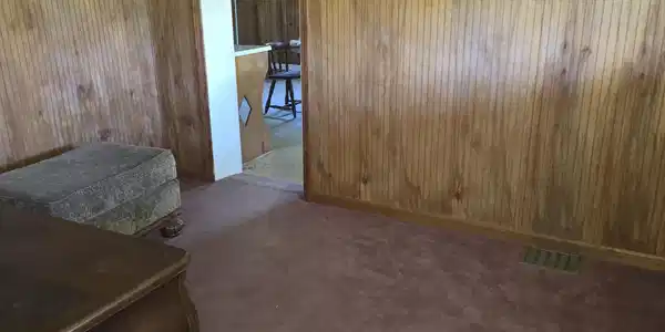 Image 4: Dining Area