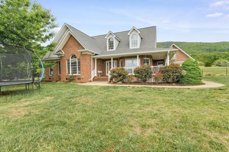 218 Cahas LN