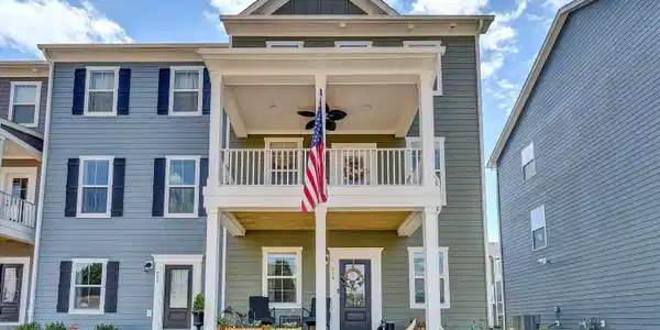 214 Colony AVE