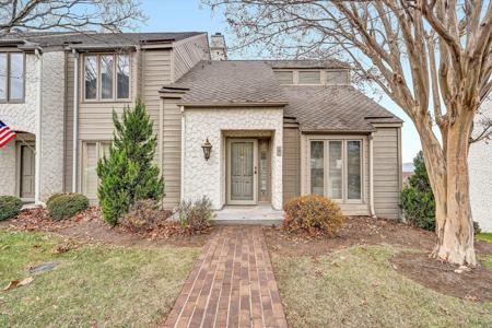 4958 Hunting Hills CIR
